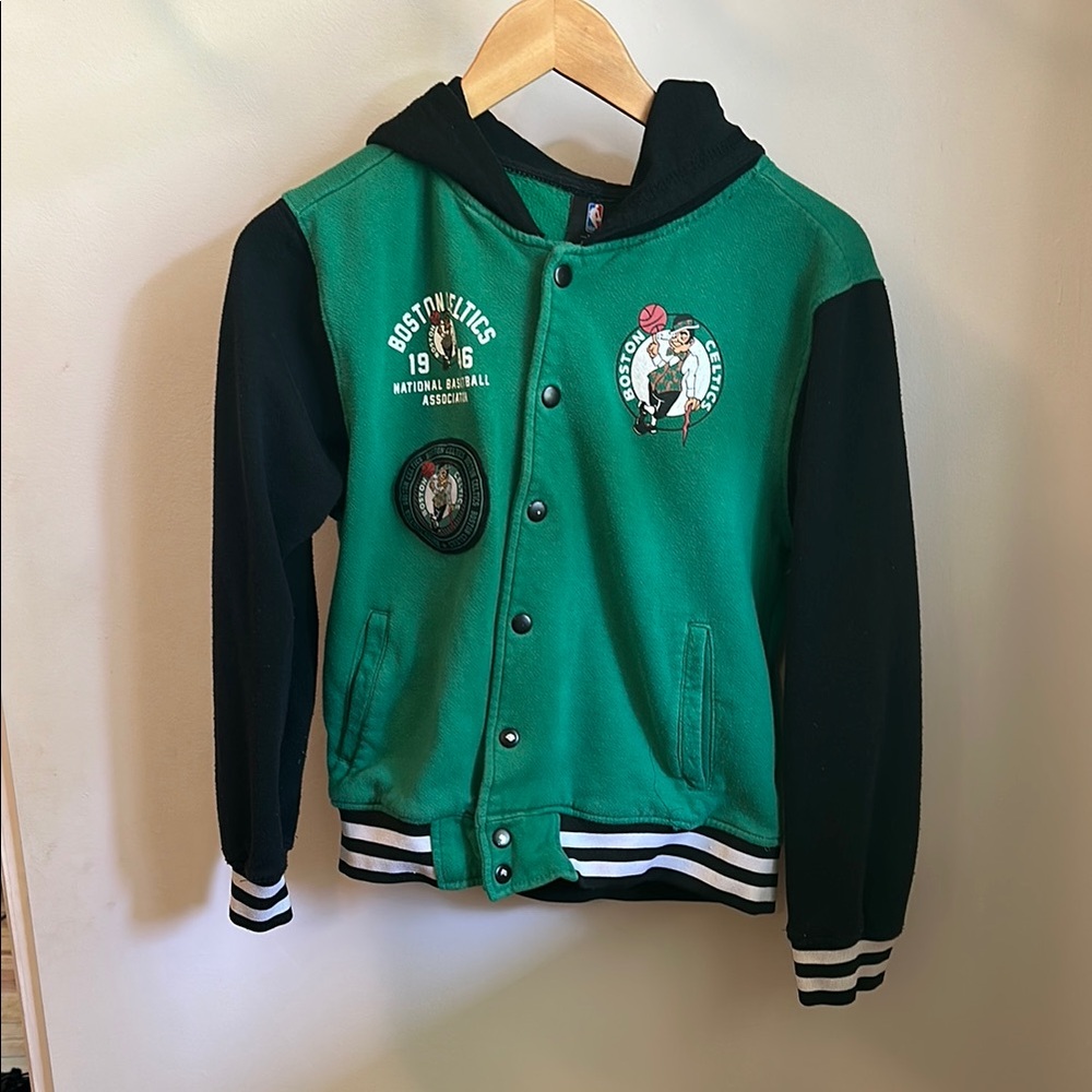 NBA Celtics Green and Black Sweatshirt with Team Emblem